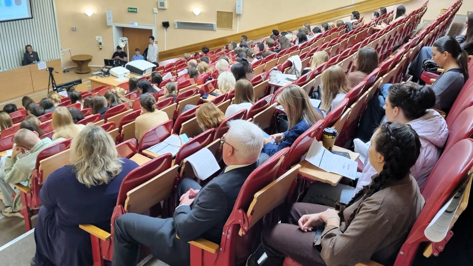 «Амурские волны»: в Хабаровске прошел масштабный медицинский форум